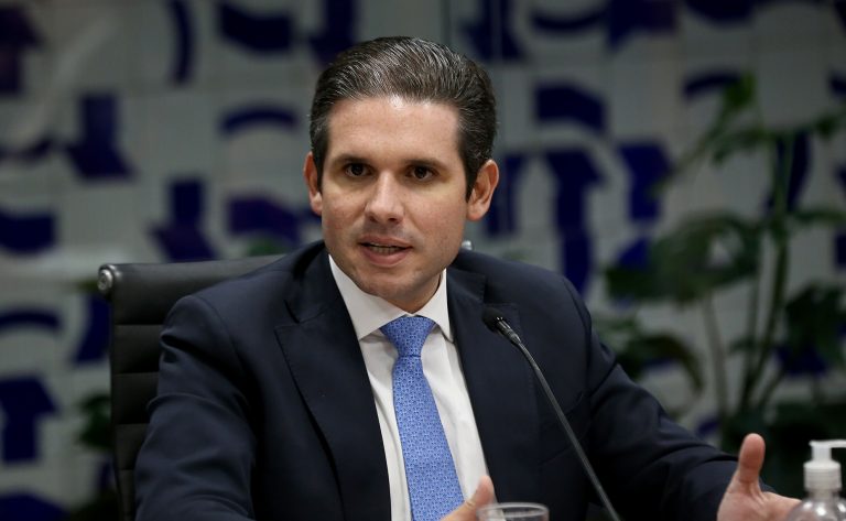 Câmara dos Deputados pode votar urgência para anistia dos condenados pelos ataques de 8 de janeiro hoje (17)