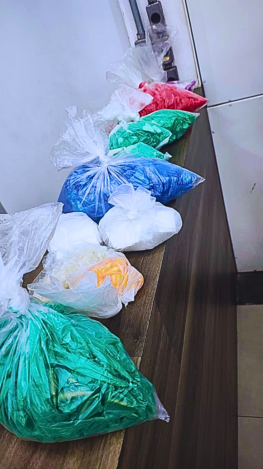 Polícia Militar apreende mais de 2 kg de drogas e prende passageiro de veículo em Mogi das Cruzes