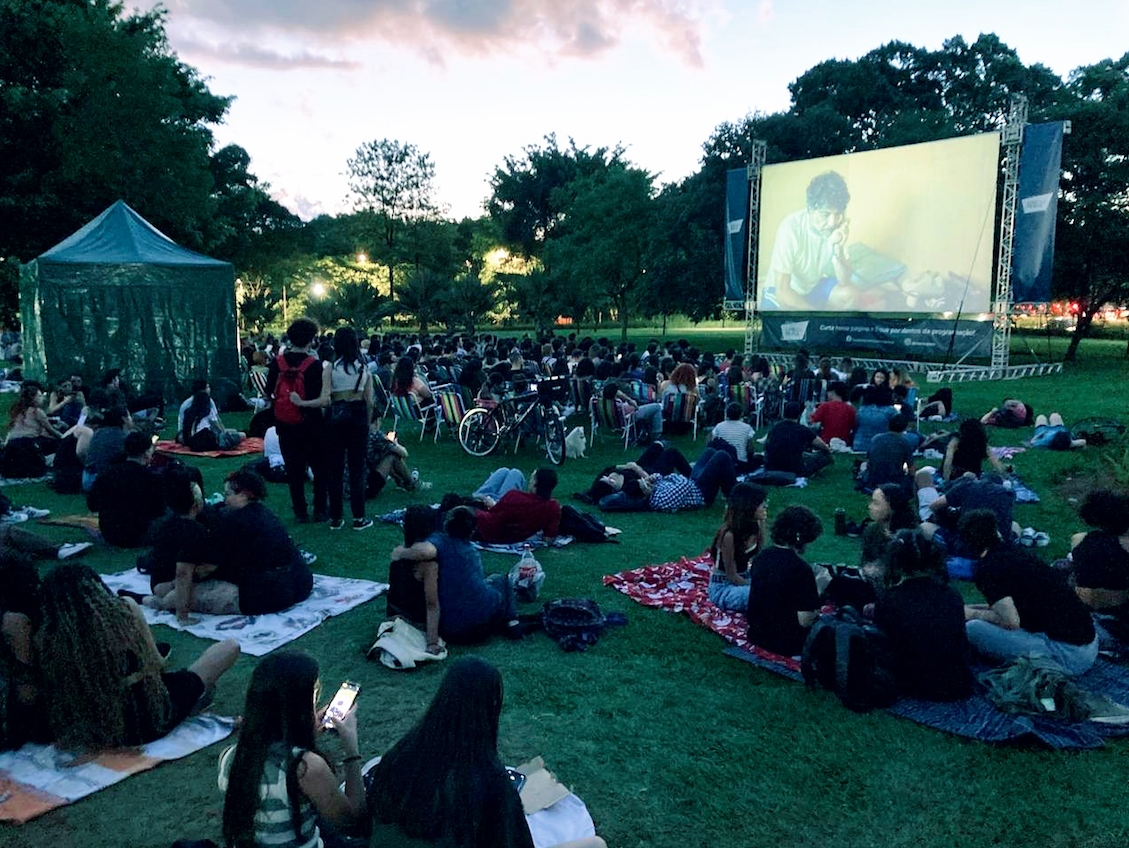 Cinema na Praça encerra temporada com clássicos no Parque da Cidade em Mogi das Cruzes