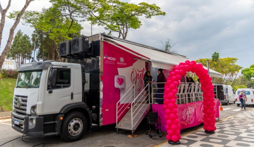 Carreta da mamografia percorre bairros em Mogi