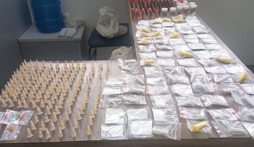 GCM de Mogi apreende quase 700 porções de drogas e detém suspeito no Oropó