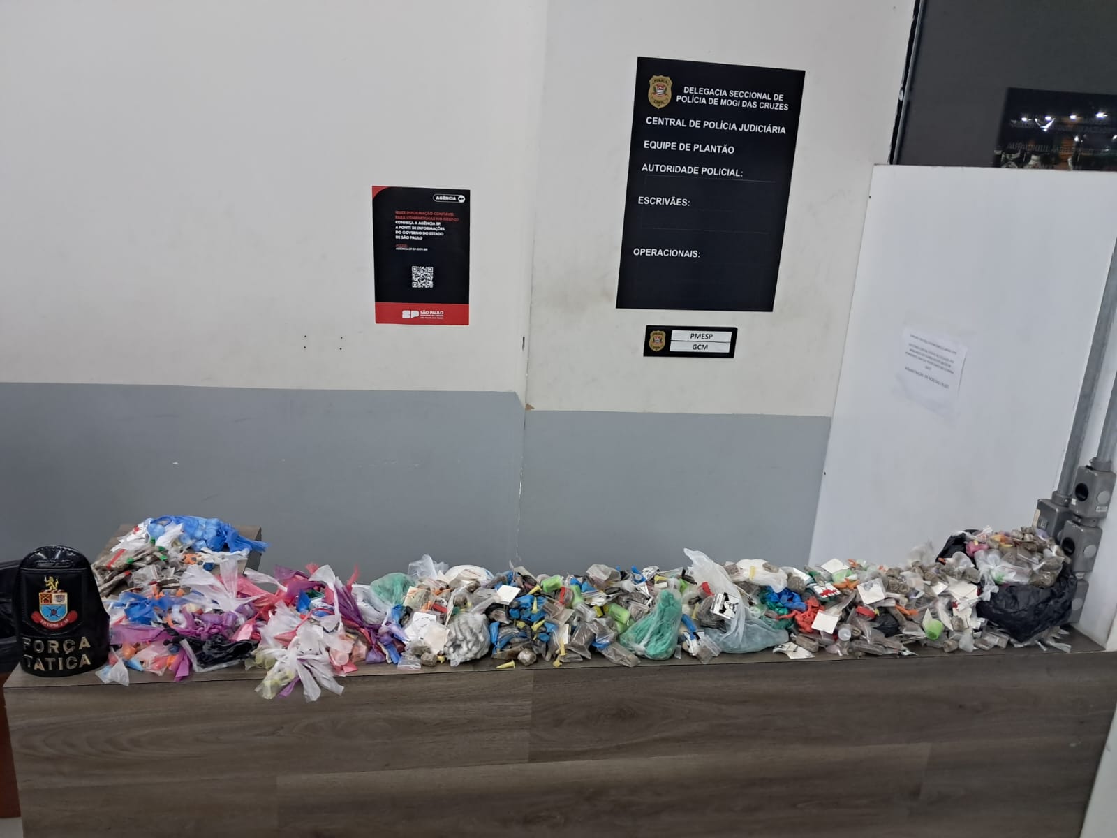 Polícia Militar apreende 5 quilos de drogas e prende dois suspeitos em Brás Cubas, Mogi das Cruzes