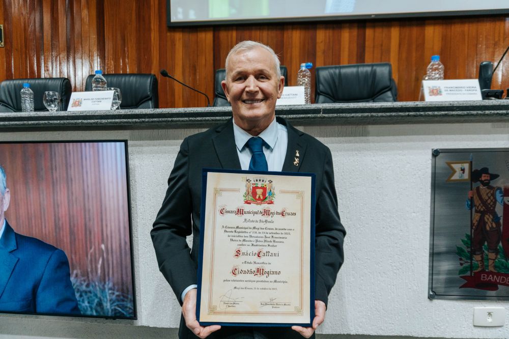 Presidente da Sicredi Progresso PR/SP, Inácio Cattani, recebe título de Cidadão Mogiano na Câmara de Mogi das Cruzes