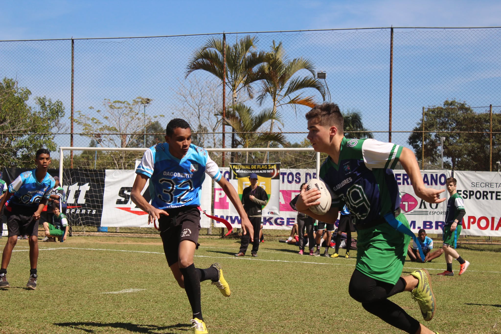 Mogi Desbravadores oferece aulas gratuitas de flag football para escolas