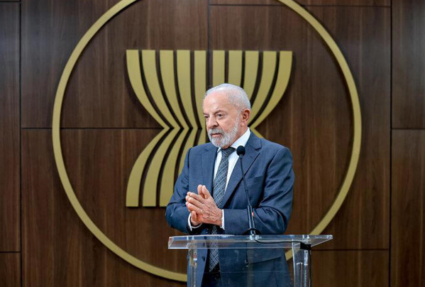 Presidente Lula gera polêmica ao afirmar que traficantes são vítimas dos usuários