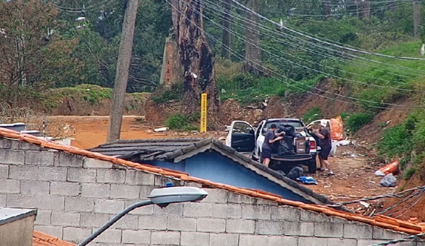 Câmeras de monitoramento flagram descarte irregular de entulho e lixo no Parque Olímpico; infratores são multados