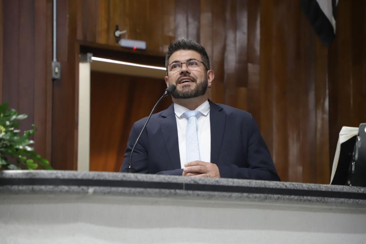 Programa Liderança Ativa conta nesta edição com Thiago Batalha em aula sobre como cobrar ações da Prefeitura