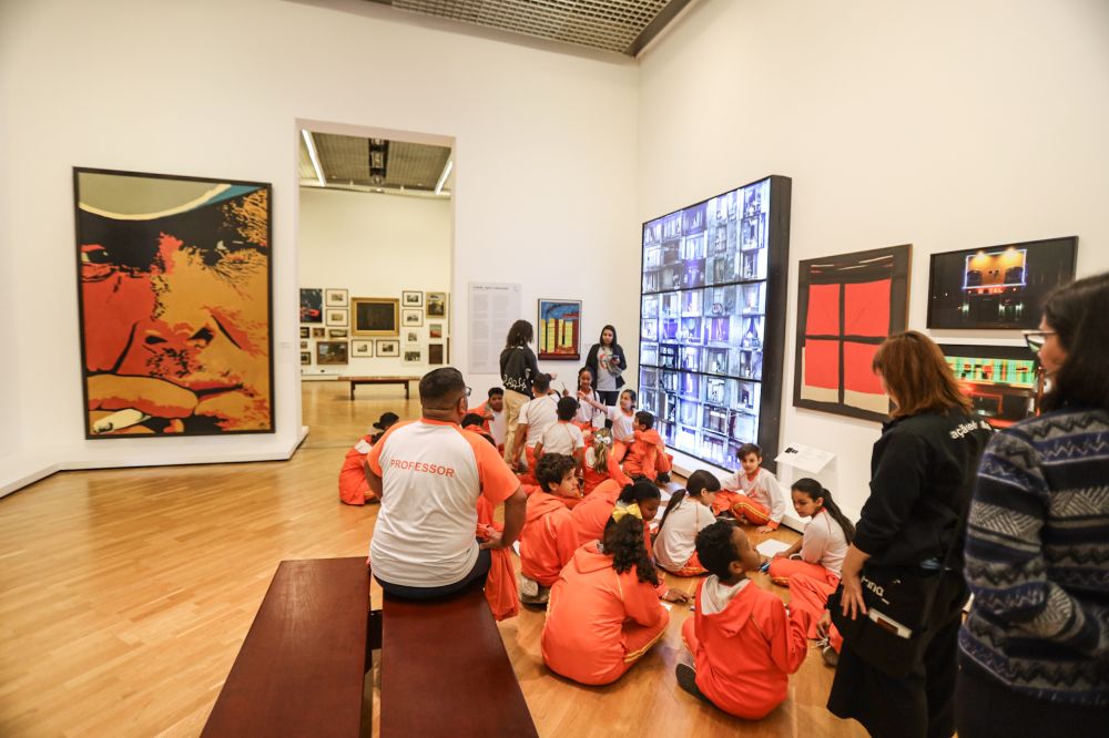 Prefeitura de Guararema leva alunos da Rede Municipal para vivência cultural na Pinacoteca de São Paulo