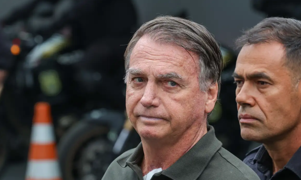 Bolsonaro é preso preventivamente a pedido da Polícia Federal