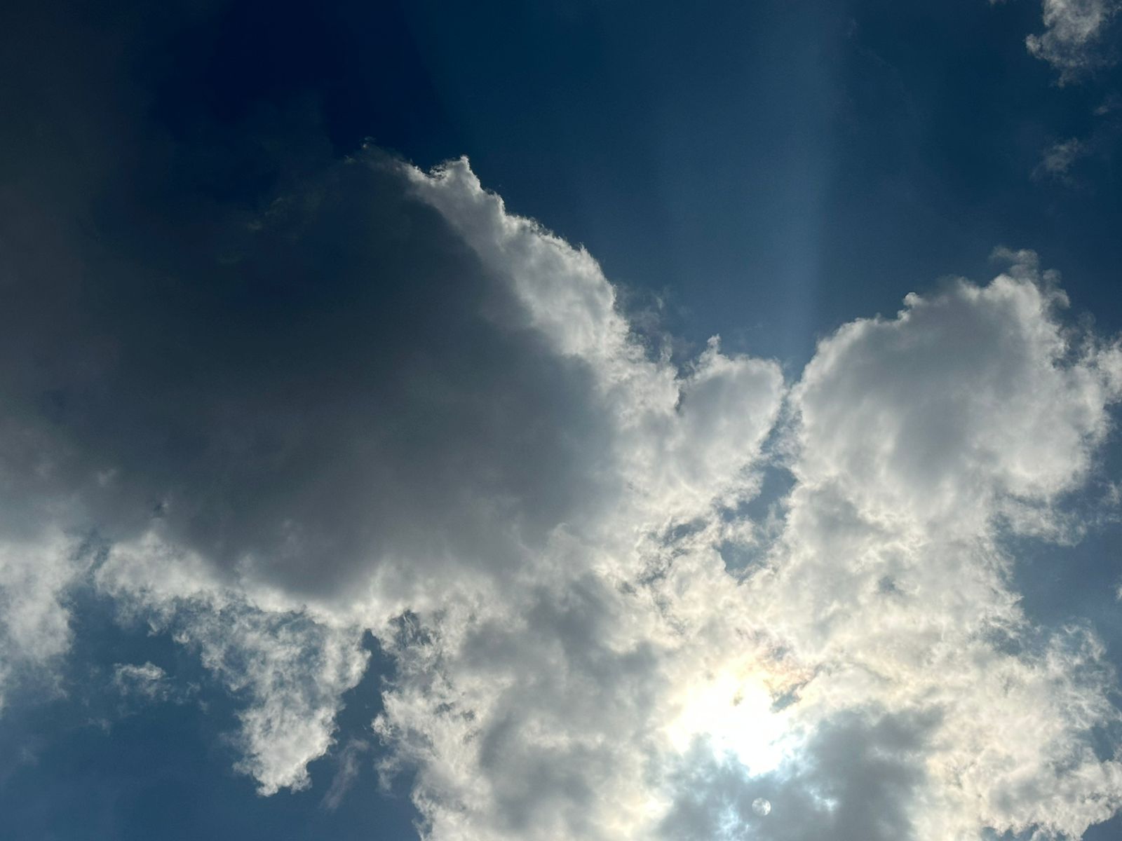 Chuva, calor intenso e queda brusca de temperatura marcam a semana em Mogi das Cruzes e Guararema